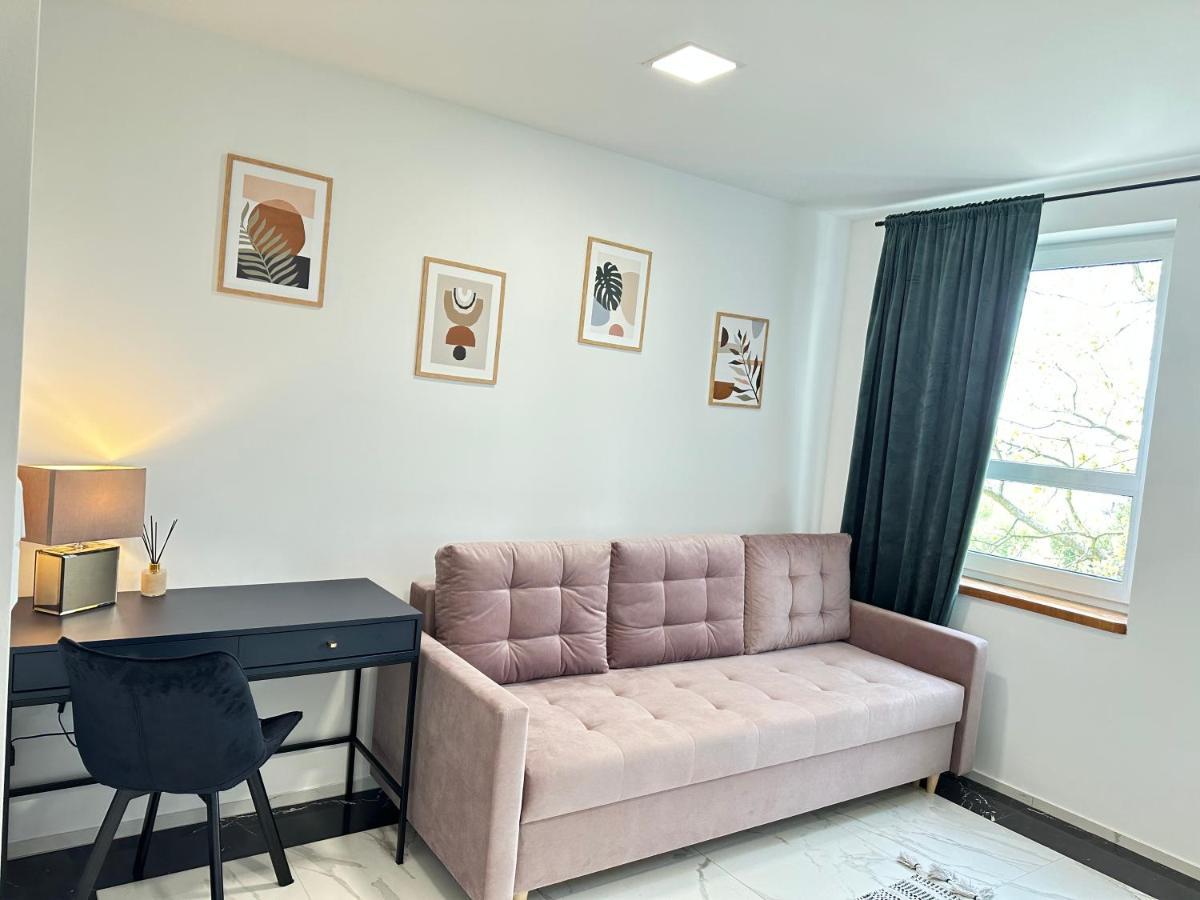 Moveen! Wynajem Apartamentow We Wroclawiu! 10 Minut Od Centrum Buitenkant foto