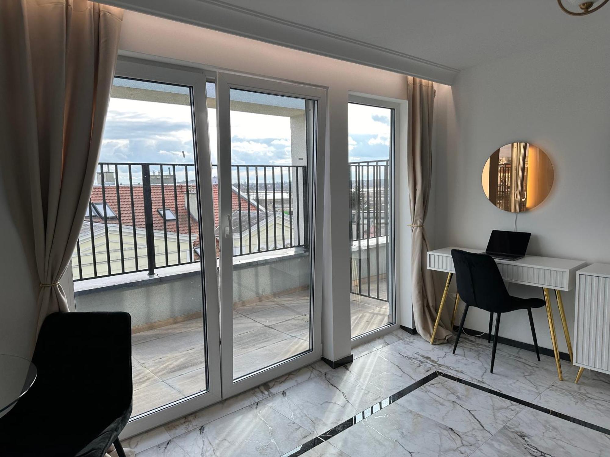 Moveen! Wynajem Apartamentow We Wroclawiu! 10 Minut Od Centrum Buitenkant foto