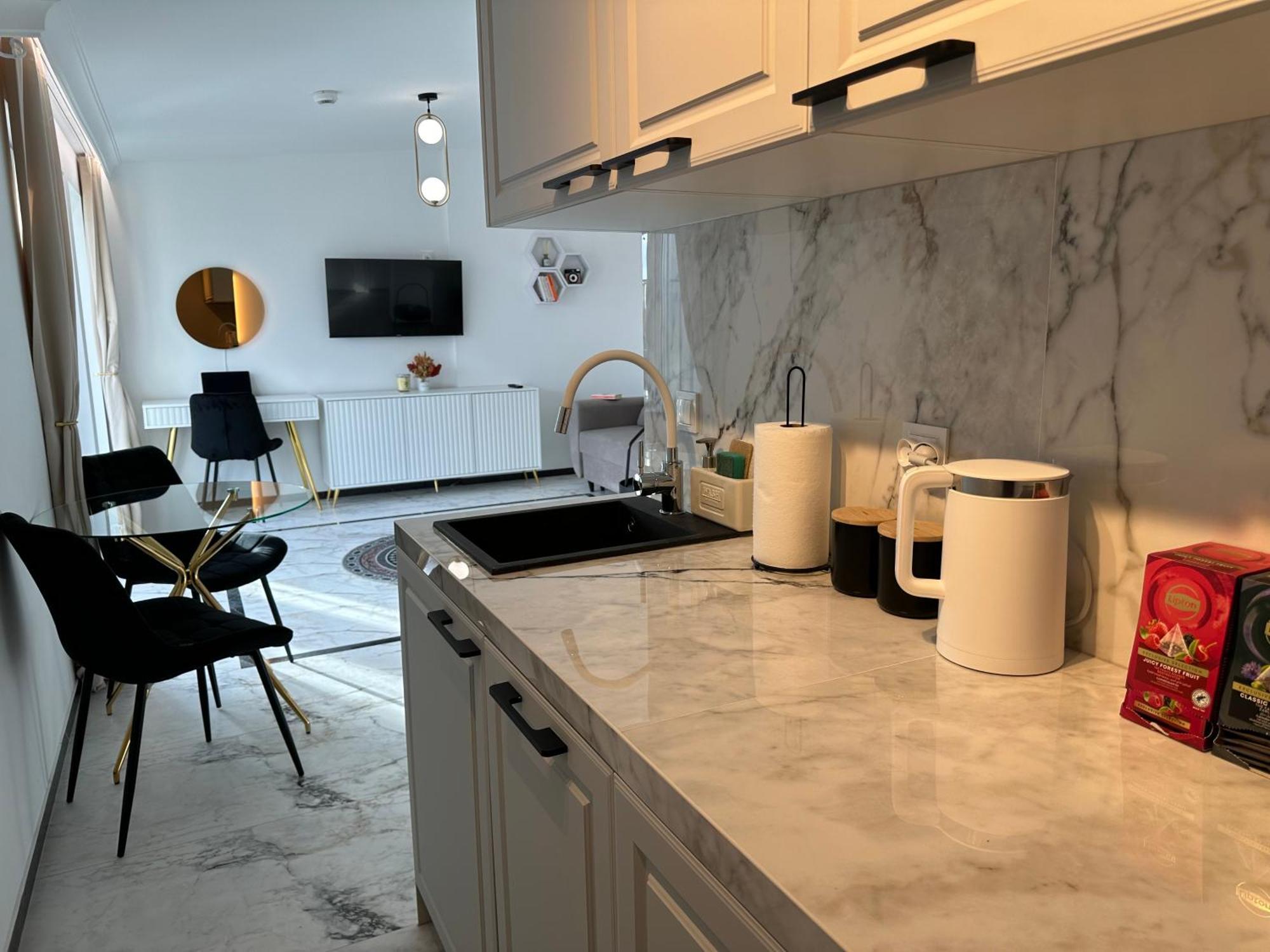 Moveen! Wynajem Apartamentow We Wroclawiu! 10 Minut Od Centrum Buitenkant foto