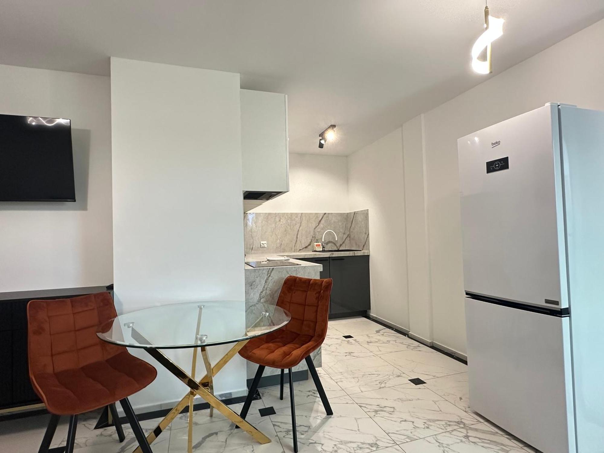 Moveen! Wynajem Apartamentow We Wroclawiu! 10 Minut Od Centrum Buitenkant foto